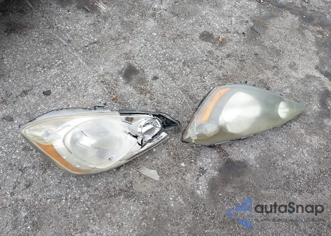 2009 Honda Fit из США, поврежденный, VIN JHMGE88299S055034